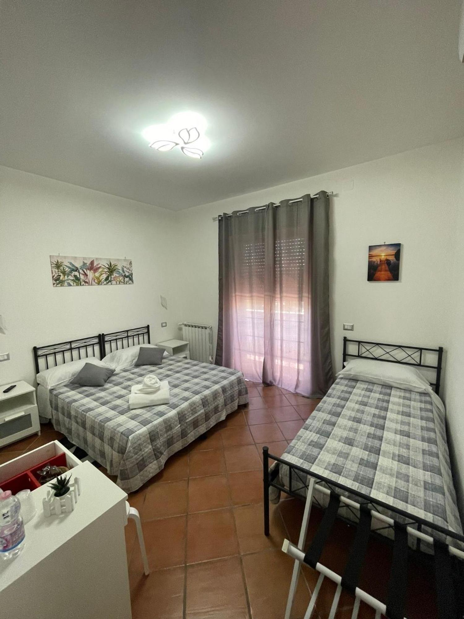 Royal House Fiumicino Hotel Buitenkant foto